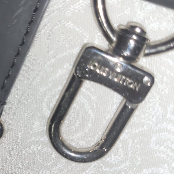 LOUIS VUITTON LARGE/THICK/ BAG CROSSBODY/SHOULDER STRAP 47.5 INCHES - Picture 4 of 13